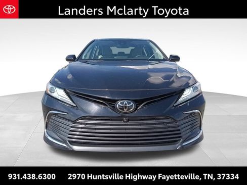 Used 2023 Toyota Camry XLE w/ Navigation Package FWD image 8