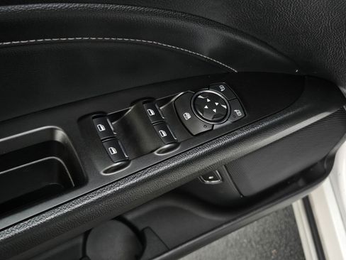 Used 2019 Ford Fusion Energi Titanium image 9