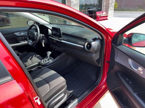 Used 2024 Kia Forte LXS image 15