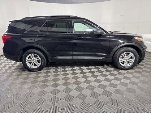 Used 2023 Ford Explorer XLT w/ Equipment Group 202A image 11