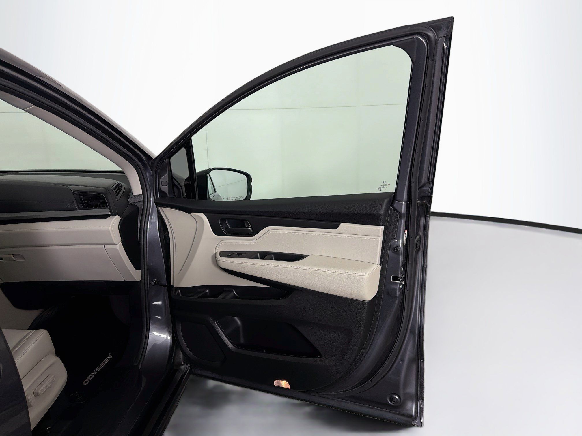 Used 2025 Honda Odyssey EX-L image 33