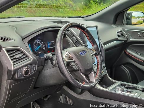 Used 2023 Ford Edge ST-Line AWD/4WD image 9