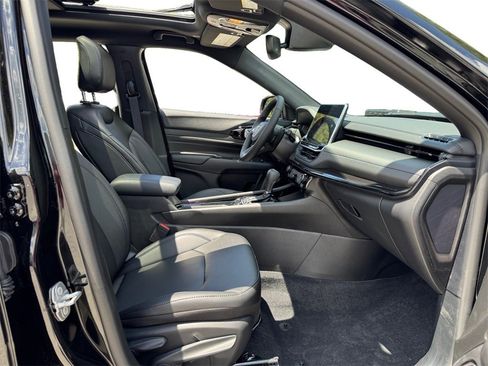 New 2025 Jeep Compass Limited w/ Sun & Sound Group image 15