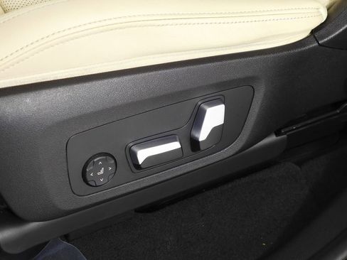 Certified 2023 BMW X3 sDrive30i w/ Convenience Package image 23