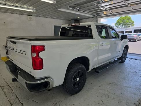 Used 2023 Chevrolet Silverado 1500 LT AWD/4WD image 6