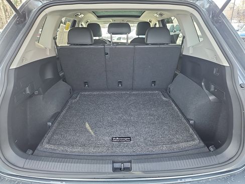 Certified 2023 Volkswagen Tiguan SE w/ Panoramic Sunroof Package image 30