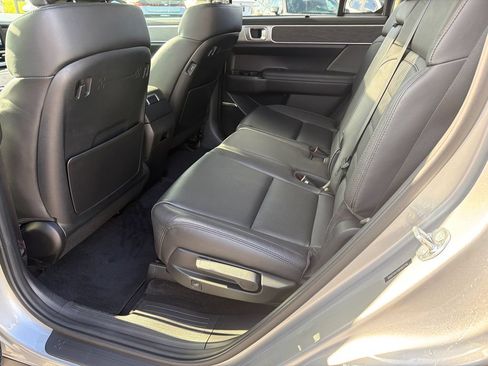 Used 2024 Hyundai Santa Fe Limited FWD image 21