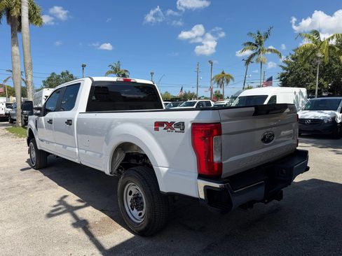 Used 2017 Ford F350 XL w/ Power Equipment Group AWD/4WD image 3