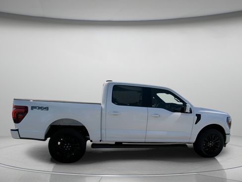 New 2025 Ford F150 Lariat w/ Equipment Group 502A High image 34