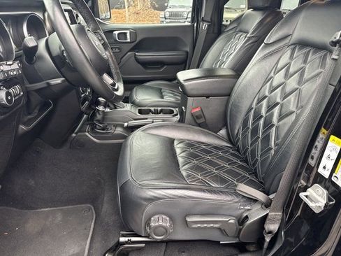 Used 2019 Jeep Wrangler Unlimited Sport S image 9