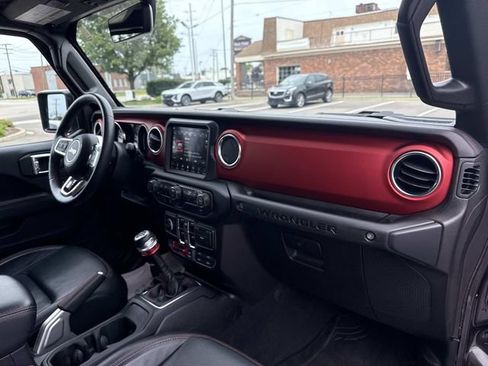 Used 2019 Jeep Wrangler Unlimited Rubicon AWD/4WD image 18