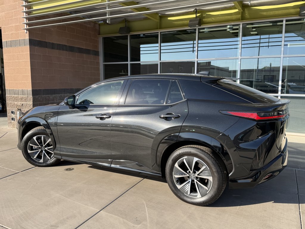 Used 2023 Lexus RZ 450e Premium w/ Technology Package AWD/4WD image 5