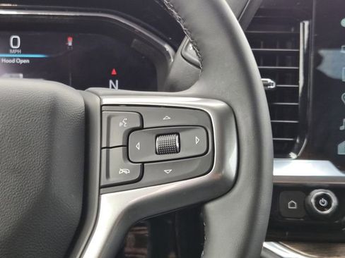 Used 2024 Chevrolet Silverado 1500 LT AWD/4WD image 29