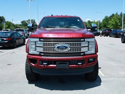 Used 2019 Ford F250 Platinum w/ Platinum Ultimate Package AWD/4WD image 2