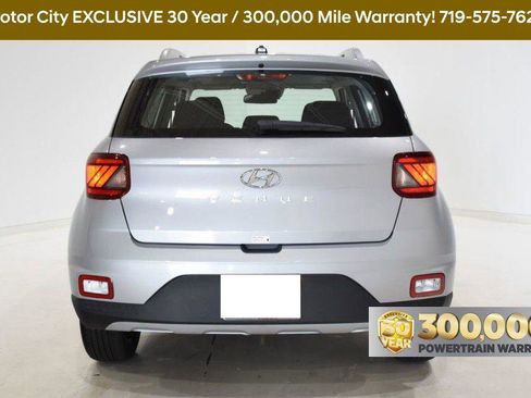 New 2025 Hyundai Venue SEL image 10