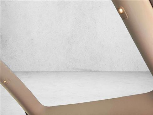 Used 2024 Tesla Model Y Long Range AWD/4WD image 20