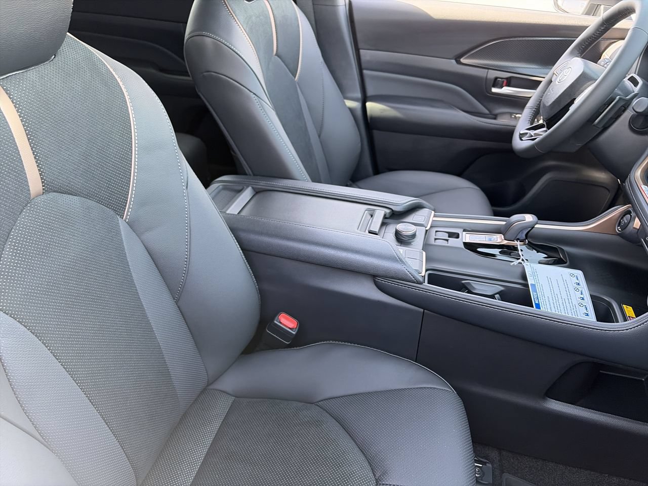 New 2026 Toyota Grand Highlander AWD Hybrid image 23