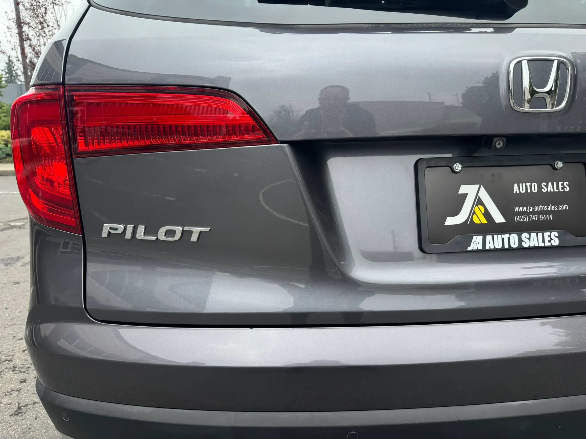 Used 2018 Honda Pilot Elite image 15