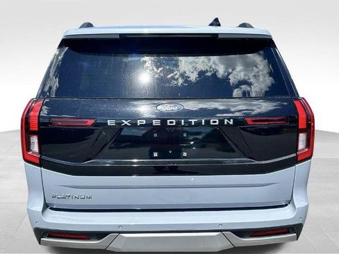 Certified 2025 Ford Expedition Platinum w/ Driver's Package AWD/4WD image 4