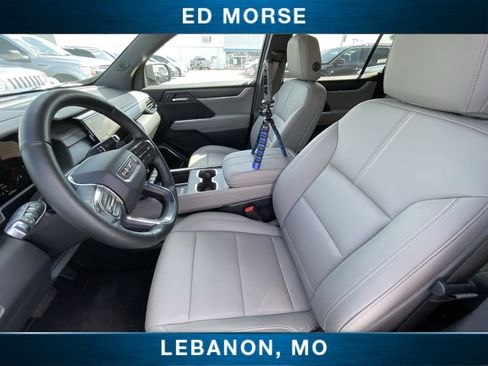 Certified 2026 GMC Acadia Elevation w/ Elevation Premium Package AWD/4WD image 18