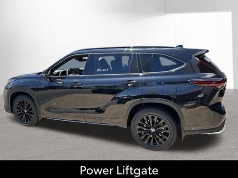 Used 2026 Toyota Highlander XSE AWD/4WD image 8
