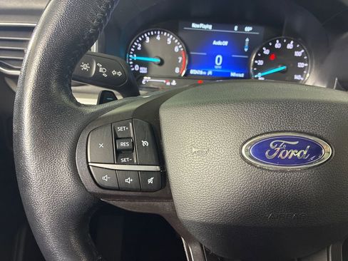 Used 2020 Ford Explorer XLT w/ Equipment Group 202A AWD/4WD image 15