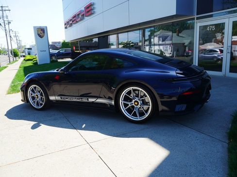 New 2026 Porsche 911 GT3 RWD image 3