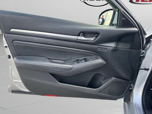 Used 2019 Nissan Altima 2.5 Platinum FWD image 20