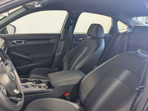 Used 2023 Honda Civic Sport image 12