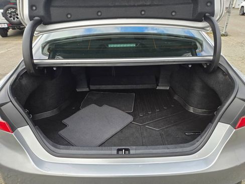 Used 2019 Toyota Camry LE w/ Convenience Package image 12