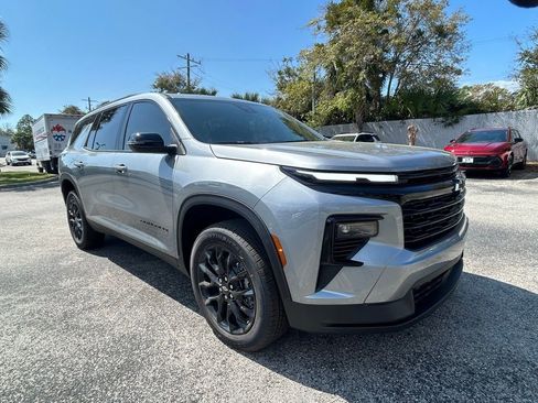 New 2026 Chevrolet Traverse LT w/ Midnight/Sport Edition FWD image 9