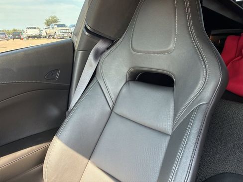 Used 2016 Chevrolet Corvette Z06 w/ Z07 Performance Package RWD image 14