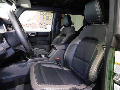 Used 2025 Ford Bronco Outer Banks AWD/4WD image 32