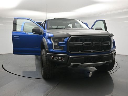 Used 2018 Ford F150 Raptor w/ Equipment Group 802A Luxury AWD/4WD image 32