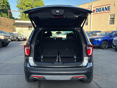 Used 2017 Ford Explorer Limited AWD/4WD image 9
