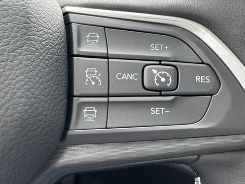 New 2026 Jeep Grand Cherokee L 4WD image 25