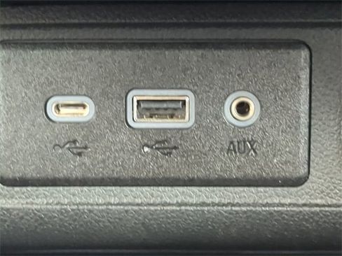 Used 2020 Buick Encore GX Select image 21