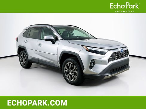 Used 2022 Toyota RAV4 Limited image 1