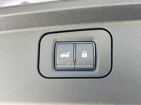 New 2025 INFINITI QX80 Luxe image 25