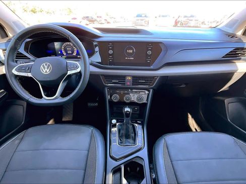 Used 2023 Volkswagen Taos SE image 16