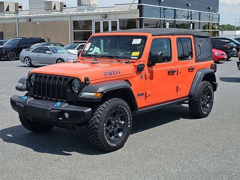 Used 2023 Jeep Wrangler Unlimited w/ 8.4" Radio Group AWD/4WD image 16