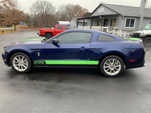 Used 2011 Ford Mustang GT Premium w/ 401A Rapid Spec Order Code image 9
