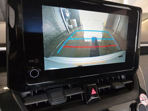 Used 2023 Toyota Corolla LE image 18