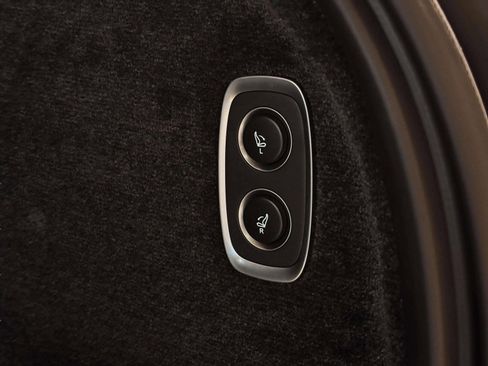 New 2026 Aston Martin DBX 707 image 57