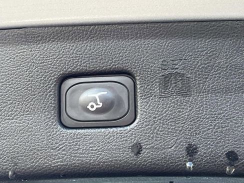 Certified 2022 Ford Edge SEL w/ Convenience Package image 13