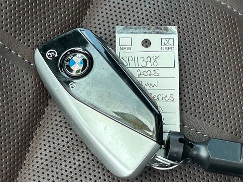 Used 2025 BMW 740i RWD image 53