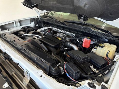 Used 2021 Chevrolet Silverado 2500 W/T w/ WT Convenience Package AWD/4WD image 47