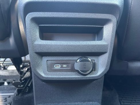 Used 2022 Volkswagen Tiguan SE R-Line FWD image 24