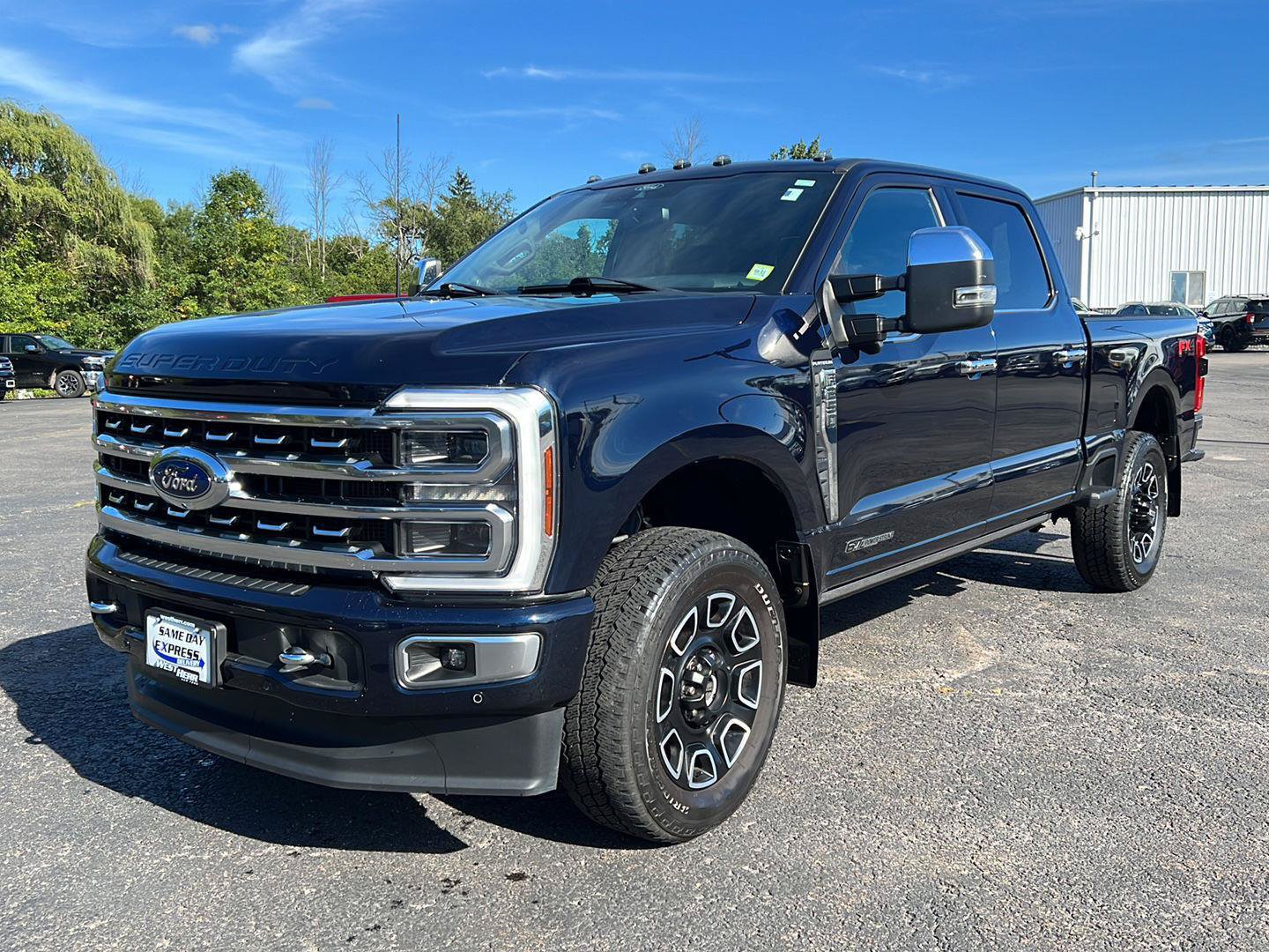 Used 2024 Ford F250 Platinum w/ FX4 Off-Road Package AWD/4WD image 21