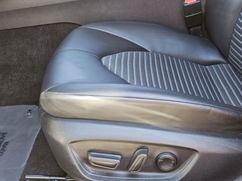 Used 2023 Toyota Camry SE image 29